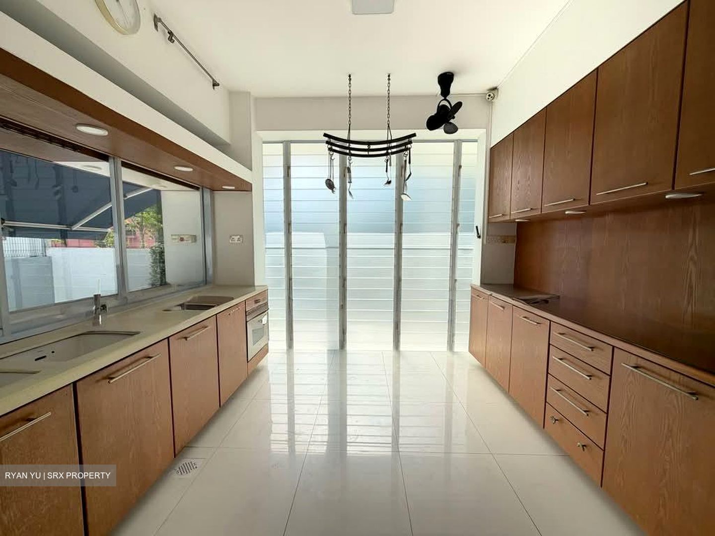 Jalan Angin Laut (D16), Semi-Detached #574570391